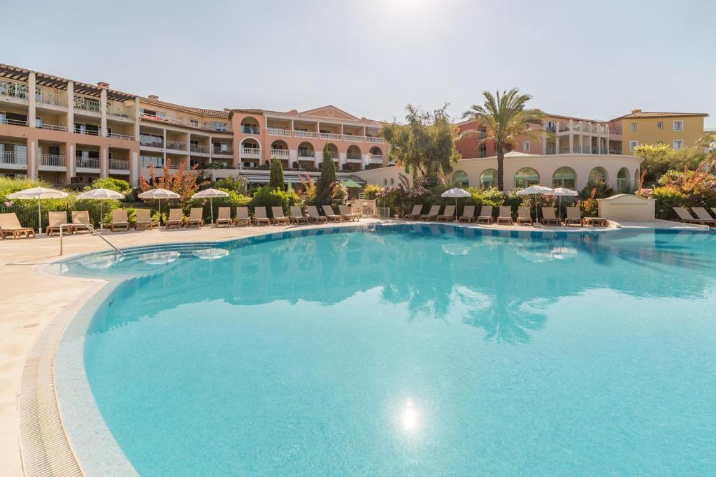 Premium Face A La Baie De St-tropez A 100m De La * La Garonnette-Plage